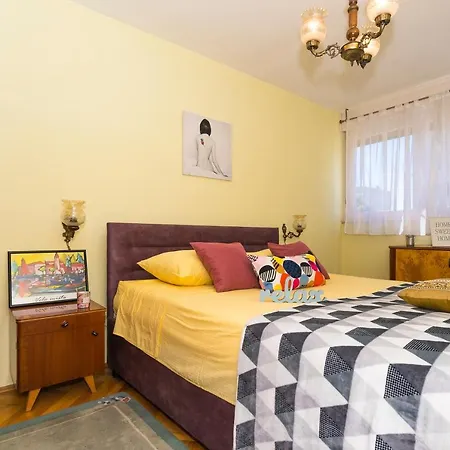 Orelj Ferienwohnung Apartment *